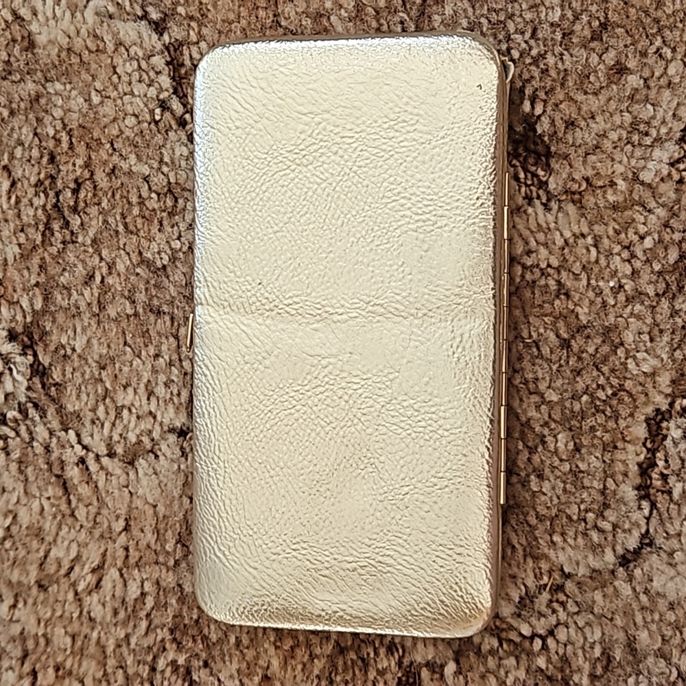 Gold clutch